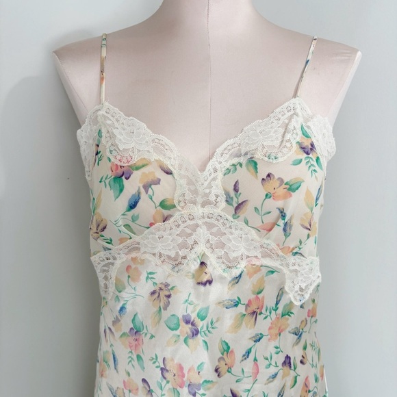 Vintage Victoria’s Secret Gold Label Floral Slip Nightgown Nightie Size Medium - Picture 3 of 16